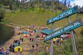 Trip To Ranu Kumbolo Lake (Climb And Camp)